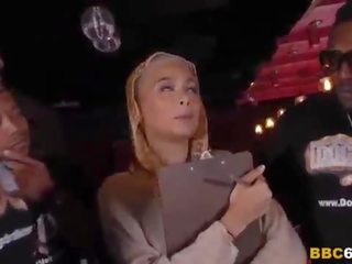Arab slut Aaliyah Hadid Enjoys Anal Gangbang