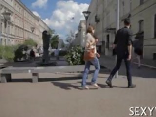 Підліток sweetie отримує незаймана манда impaled на one-eyed неймовірно величезний