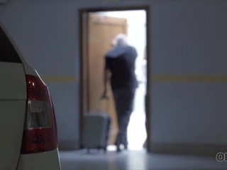 아버지 훌륭하게 관통 그의 거유 spouse immediately afterwards 사업