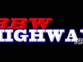 Голям задници ssbbw червен thunda отнема голям manhood хлъзгав punisher на bbwhighway