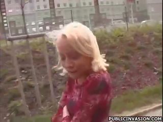 Неймовірний голий жінки в чарівний пози з a великий статевий член