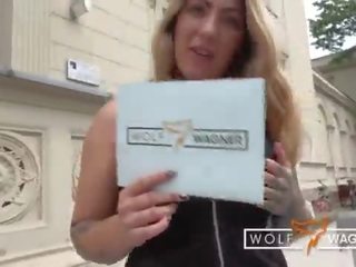 Мінет королева â¶ міа удар відстій укол в публічний â¶ потім отримує вдарив в hotel&excl; ââ? â wolf wagner любов â? ââ wolfwagner&period;love