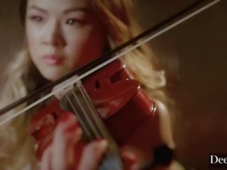 Deeper&period; mona produces 该 最终 5-girl 逆转 钢棒