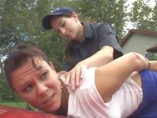 Поліцейський molest жінка: womanizer hd для дорослих відео відео 46