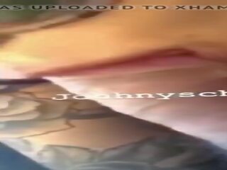 Аз allowed мой gf към смуча мой най-добър другар - той дойде на тя цици