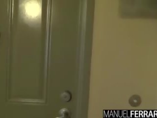 Anikka albrite scarfs а пълен натоварване надясно thereafter ослепителен manuel