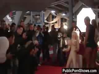 二 beguiling 脱衣舞娘 在 鱼网 爱 诱惑 每 其他 在 一 成人 夹 事件