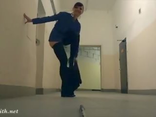 Ексхибиционист заловени в а компания warehouse, hd мръсен видео dc