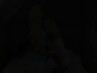 সাদা খেলনা পরীক্ষামূলক নতুন বিছানা