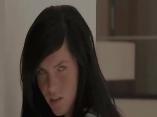Унікальний blackhaired seductress з веснянки