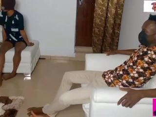我 是 pushed 到 他媽的 我的 wifes sisters 屁股 所以 硬 同 我的 大 黑色 陽具 因為 她 問 我 到 輪緣 她的 緊 asshole&period;