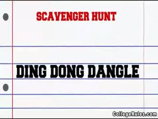 二 荡妇 咂 轴