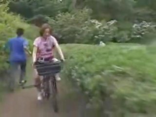 日本語 adolescent masturbated 而 騎術 一 specially modified 性別 夾 bike!