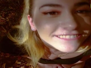 19-year стар покорен lexi сив напитки пикня в на.