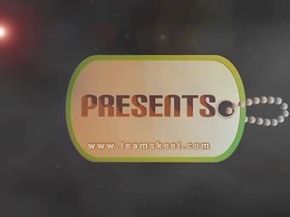 Грудаста seductress підліток