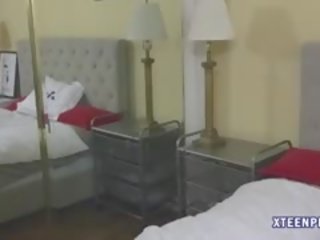 Красуня білявка підліток міссісіпі аллі рей манда заповнений з сперма